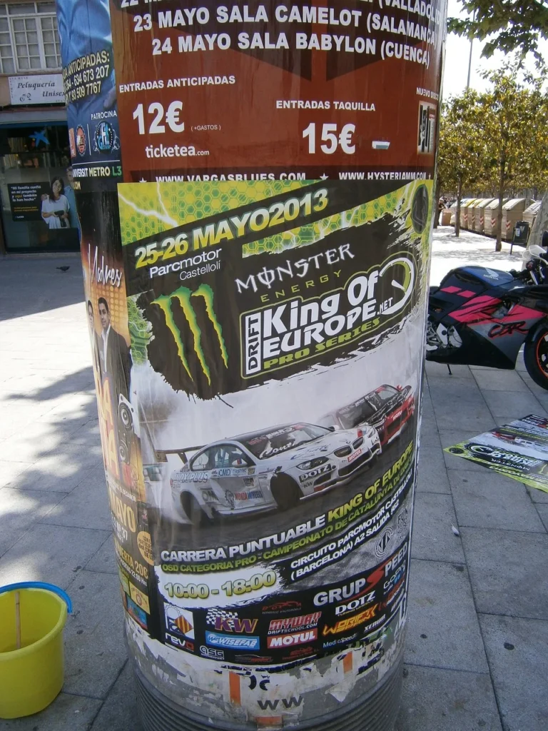carteles publicitarios